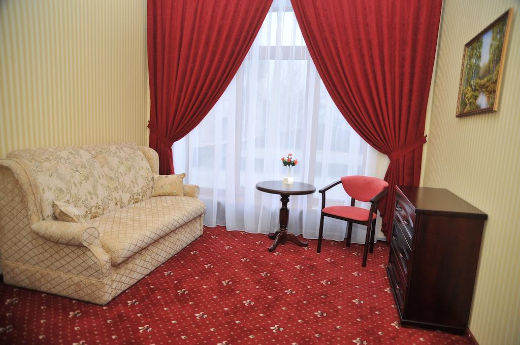 Slava Hotel Zaporizhia Habitación foto