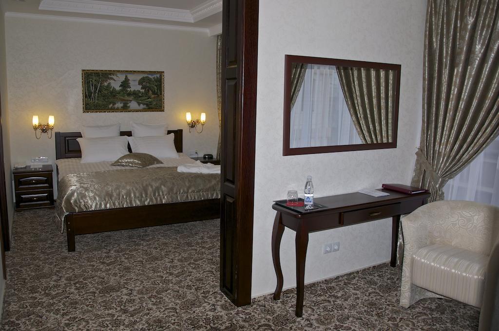Slava Hotel Zaporizhia Habitación foto