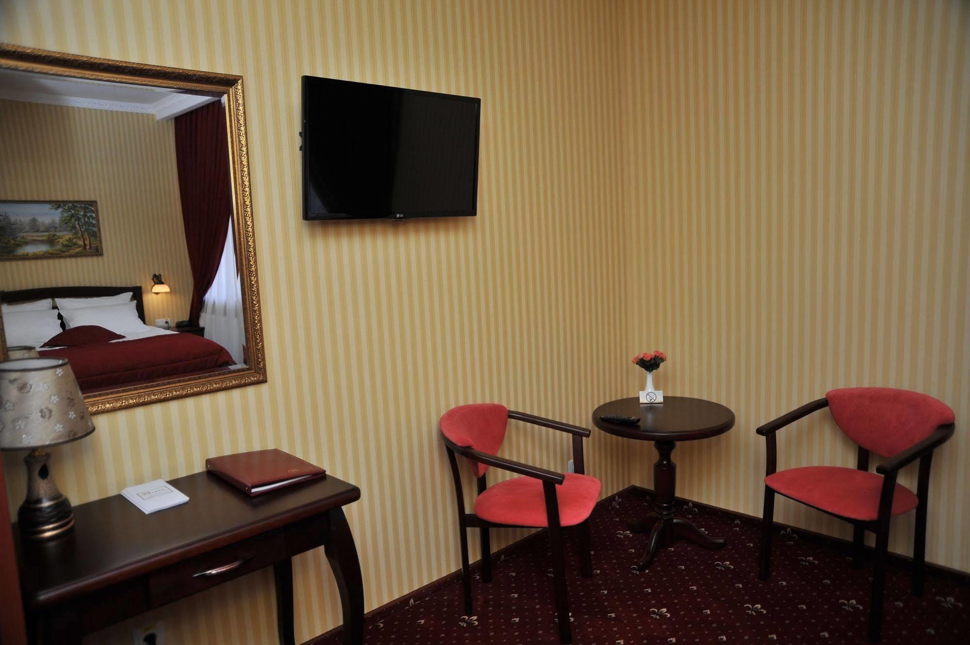 Slava Hotel Zaporizhia Exterior foto