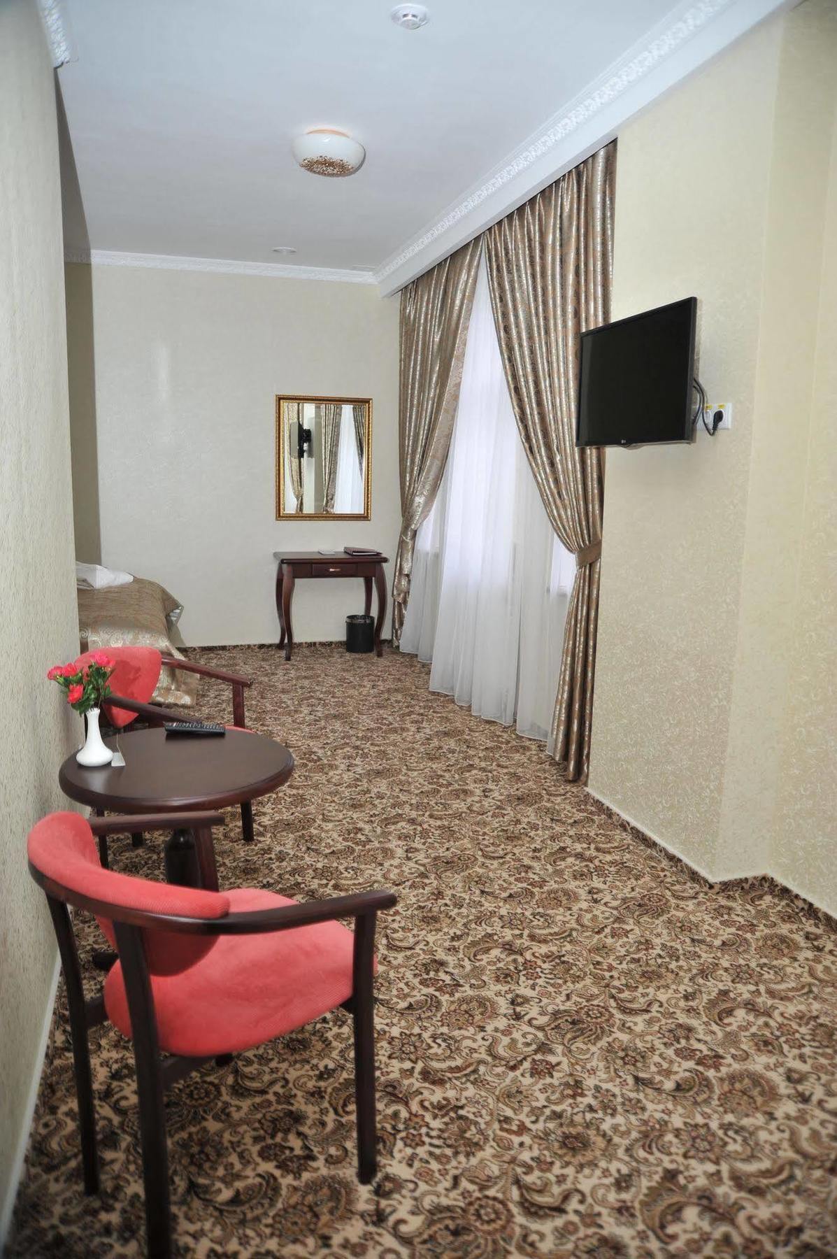 Slava Hotel Zaporizhia Exterior foto